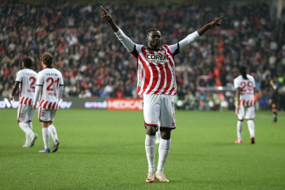 Marius Mouandilmadji, Samsunspor'da kariyer sezonunu yaşadı