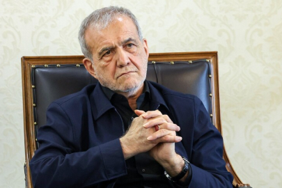 İran Cumhurbaşkanı, savaşın yol açtığı sorunların uzun vadeli politikalarla çözülmesi gerektiğini söyledi