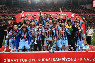 Trabzonspor Kulübünden şampiyonluklarını kutlayanlara teşekkür mesajı