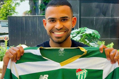 Bursaspor'da 4 yıllık yabancı hasreti bitti! Juergen Elitim, resmen Timsah oldu