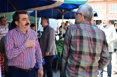 Başkan Yılmaz esnaf ve vatandaşla bayramlaştı