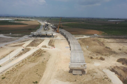 Mersin limanları Orta Koridor ve Kalkınma Yolu'na hızlı tren projesiyle bağlanacak