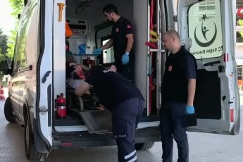 Bursa'da acemi kasaplar, hastanelere akın etti