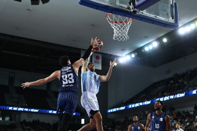 Anadolu Efes, Türkiye Sigorta Basketbol Süper Ligi play-off yarı finaline yükseldi