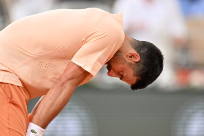 Djokovic, Fransa Açık'a 3. turda veda etti