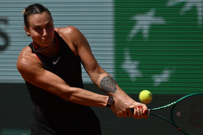 Dünya 1 numarası Sabalenka, Fransa Açık'ta dördüncü turda