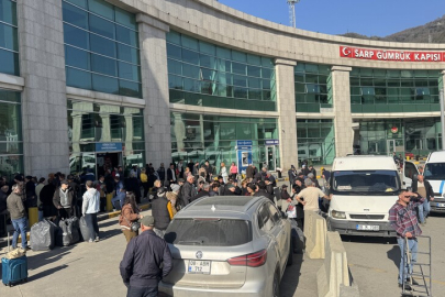 Sarp Sınır Kapısı'ndan Kurban Bayramı tatilinde 185 bini aşkın yolcu geçti