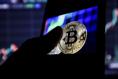 Bitcoin 2 ayın en düşük seviyesine geriledi