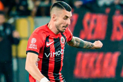 Tecrübeli futbolcu Metehan Mimaroğlu, Gençlerbirliği ile olan sözleşmesini feshetti