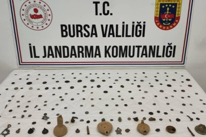 Bursa'da tarihi eser operasyonunda 202 sikke ve obje ele geçirildi