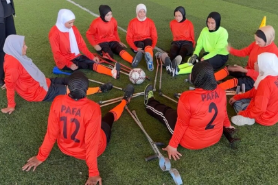 Gazze'nin ilk kadın ampute futbol takımı tüm "engellere" rağmen hayallerinin peşinden koşuyor