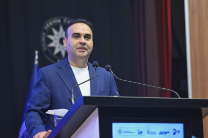 Bakan Kacır: Veri merkezi ve yapay zeka yatırımlarına 3 milyar dolarlık kamu kaynağı sunacağız