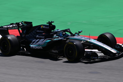 Formula 1 İspanya Grand Prix'sinde pole pozisyonu George Russell'ın