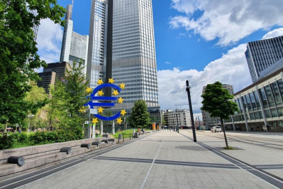 ECB'den "enflasyonun ikinci tur etkilerine karşı tedbir" mesajı