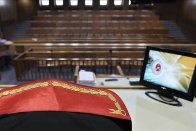 Öğretmenini bıçakla öldüren ve 2 öğretmeni yaralayan lise öğrencisine 37,5 yıl hapis