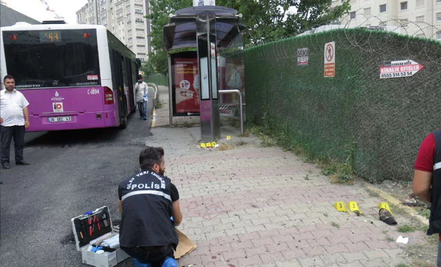 Halk otobüsünde taciz sonrası bıçaklı kavga