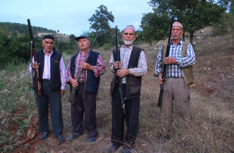 Bursa'da köylüler silahlandı, nöbet tutuyor
