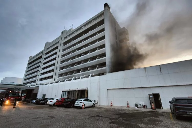 5 yıldızlı otelde çıkan yangın söndürüldü