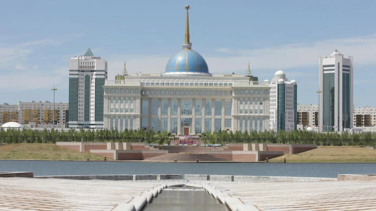 Kazakistan dar gelirlilerin borçlarını affedecek