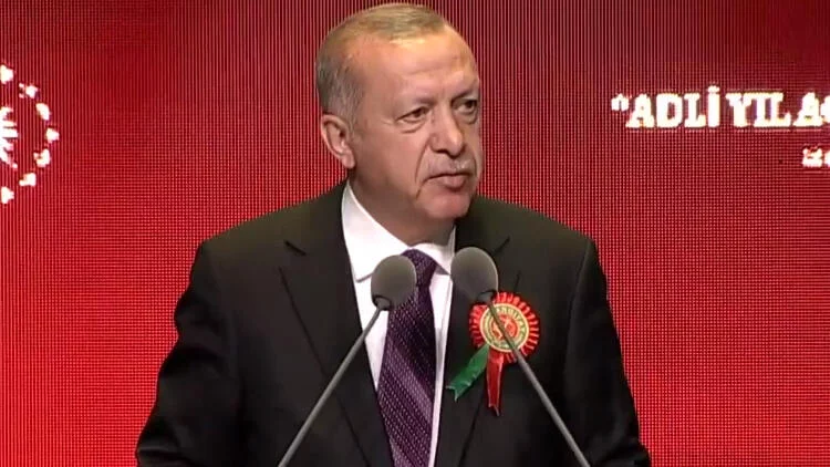 Erdoğan: 'Yargı üstünden, Cumhurbaşkanı'na yüklenmek...'