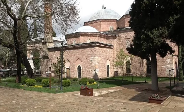 600 yıllık camide Osmanlı kültürünün devamlılığı