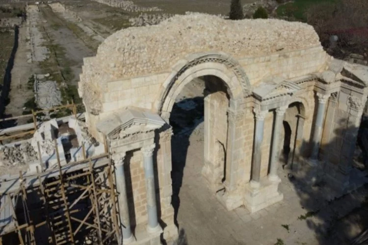 7 bin 500 yıllık Antik kent depremi az hasarla atlattı