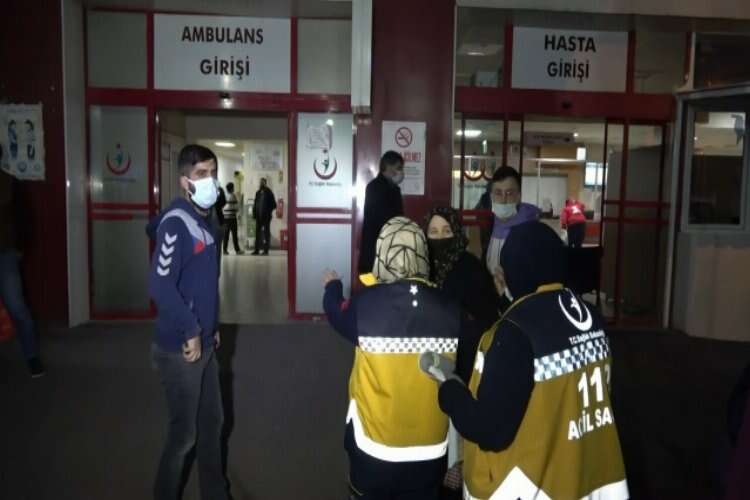Bursa'da iki araç kafa kafaya çarpıştı: 11 yaralı