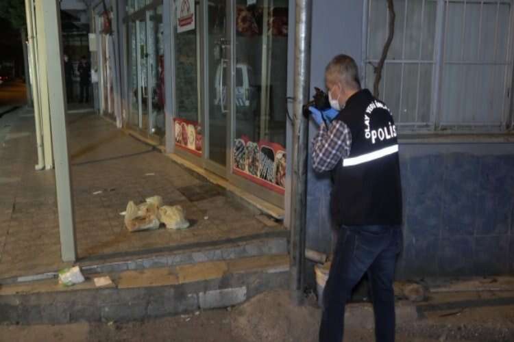 Bursa'da eşini mesaj atarak taciz eden kişiyi 10 yerinden bıçakladı