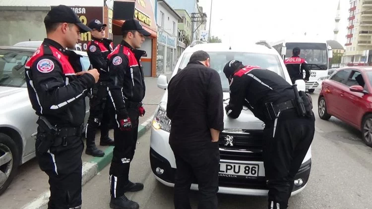 Bursa'da araçlar 80 bin lira ceza yedi