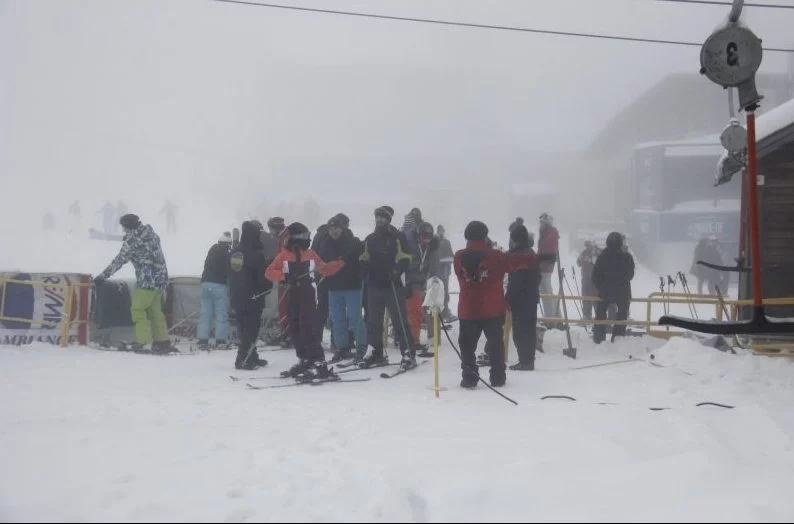 Kayak sezonu açıldı, pistler doldu