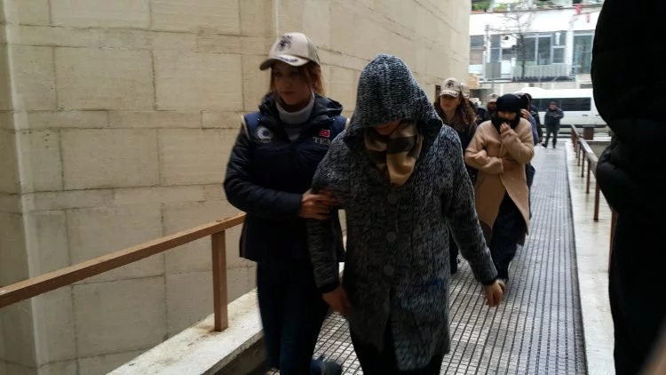 İnterpol tarafından aranırken Bursa'da yakalanan kadınlardan şok ifade