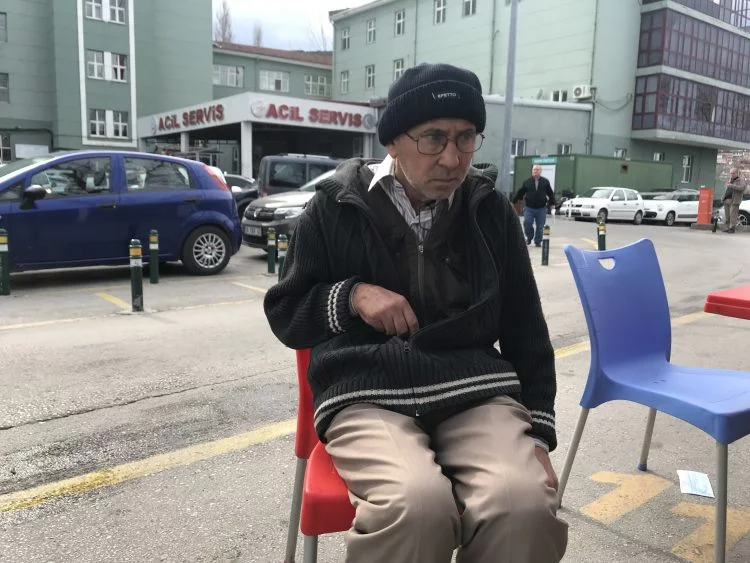 Bursa'da yüzde 86 engelli adam, bakacak kimsesi olmadığı için hastanede kalıyor