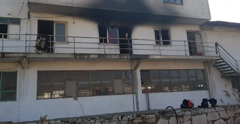 Bursa'da mermer fabrikasında yangın!