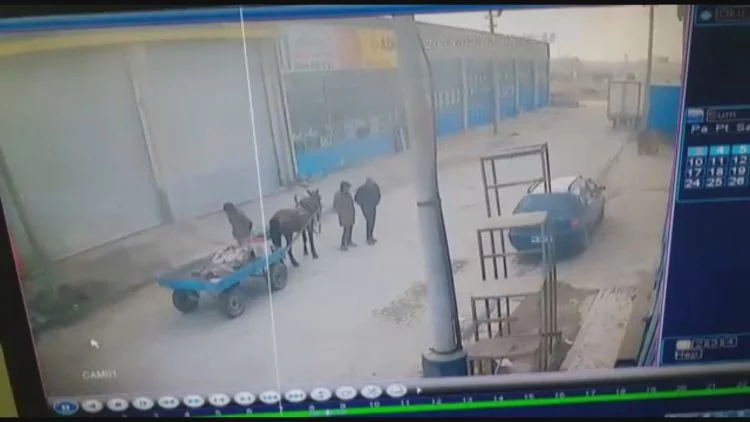 Bursa'da at arabalı hırsızlar güvenlik kamerasına yakalandı!