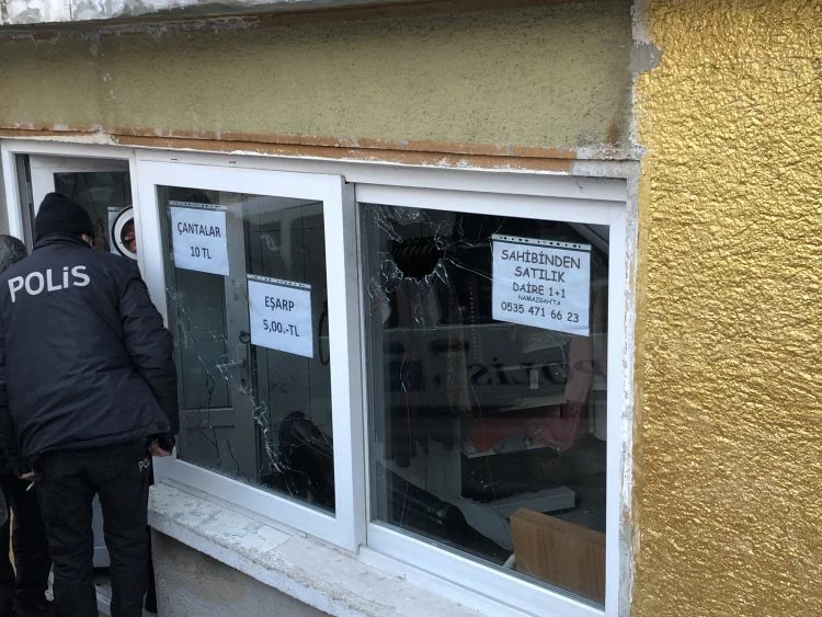 Bursa'da kendi dükkanının camlarının kırılmasına sinirlenen bir vatandaş başkalarının camlarını kırdı!