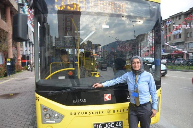 Bursa'nın şoför Nebahat'inden kadınlara çok özel mesaj