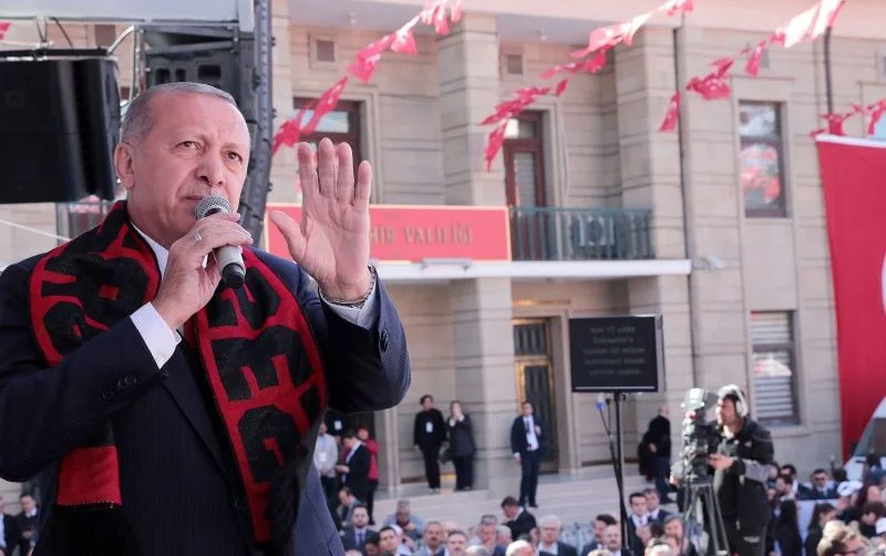 'Ellerinden gelse Türkiye'yi 70 cente muhtaç hale getirecekler' 
