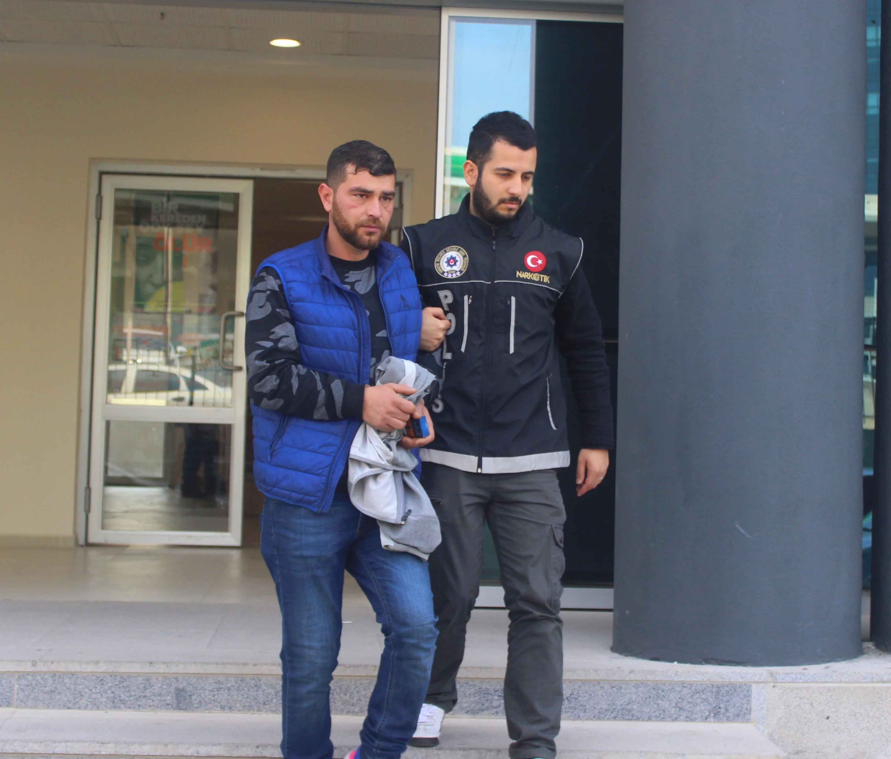 Bursa'da yarım kilo uyuşturucu ele geçirildi