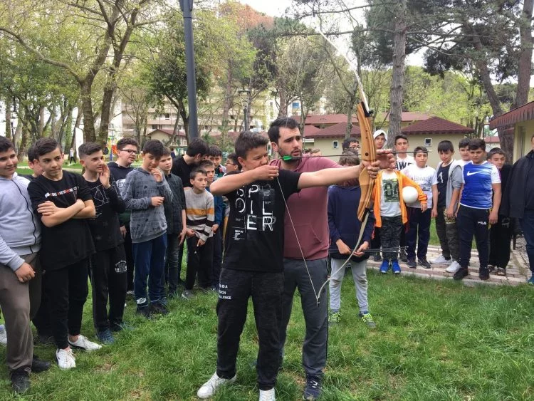 Bursa'da sınava hazırlanan öğrencilere Motivasyon Kampı