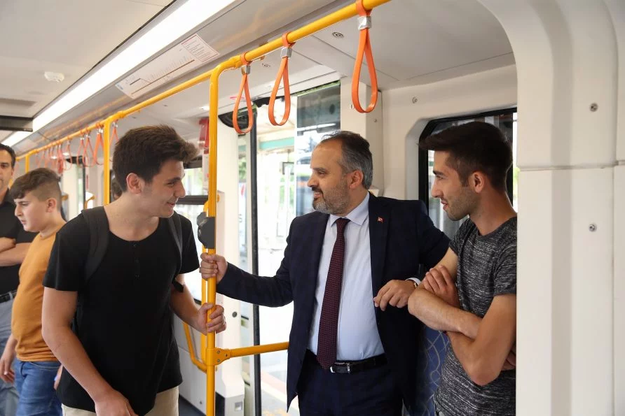 Bursaray yolcularına Başkan Aktaş sürprizi