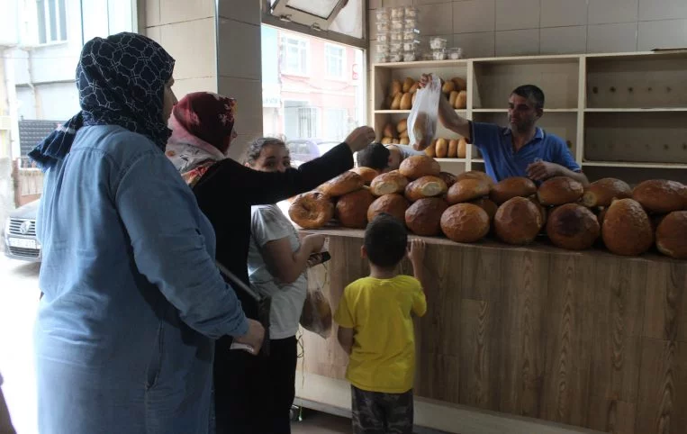 Bursa'da ucuz ekmek sattığı için davalık olan fırıncı konuştu