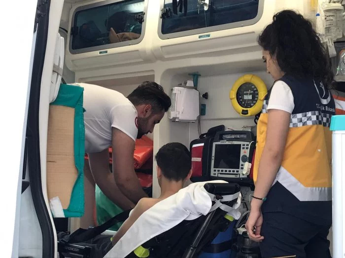 İznik'te trambolinden düşen çocuk yaralandı