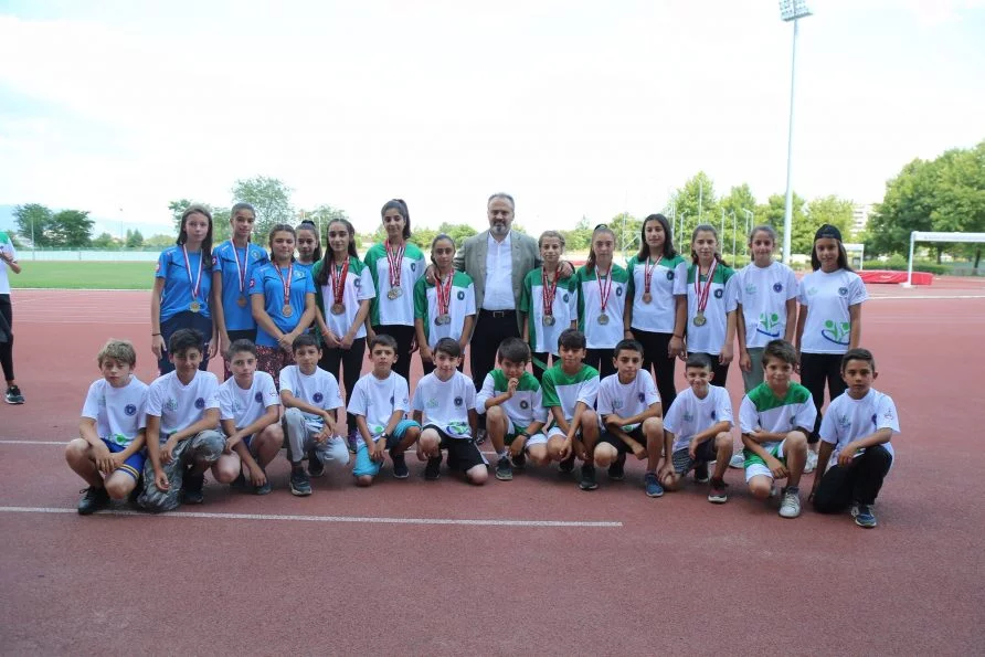 Başkan Aktaş'tan Büyükşehir Belediyespor Kulübü Atletizm branşına ziyaret