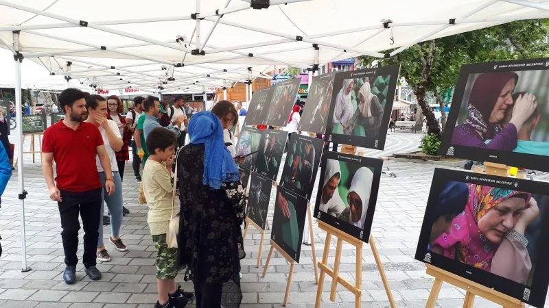 Bursalı fotoğrafçının 'Srebrenitsa' sergisine rekor ziyaretçi