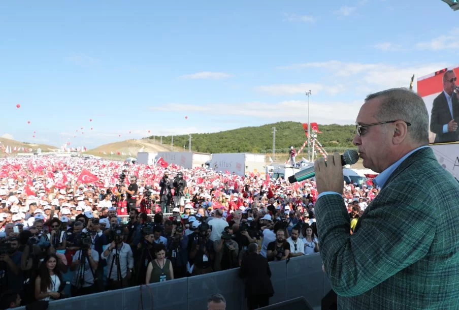 Cumhurbaşkanı Erdoğan Türkiye'nin en büyük yatırımının açılışında önemli mesajlar verdi
