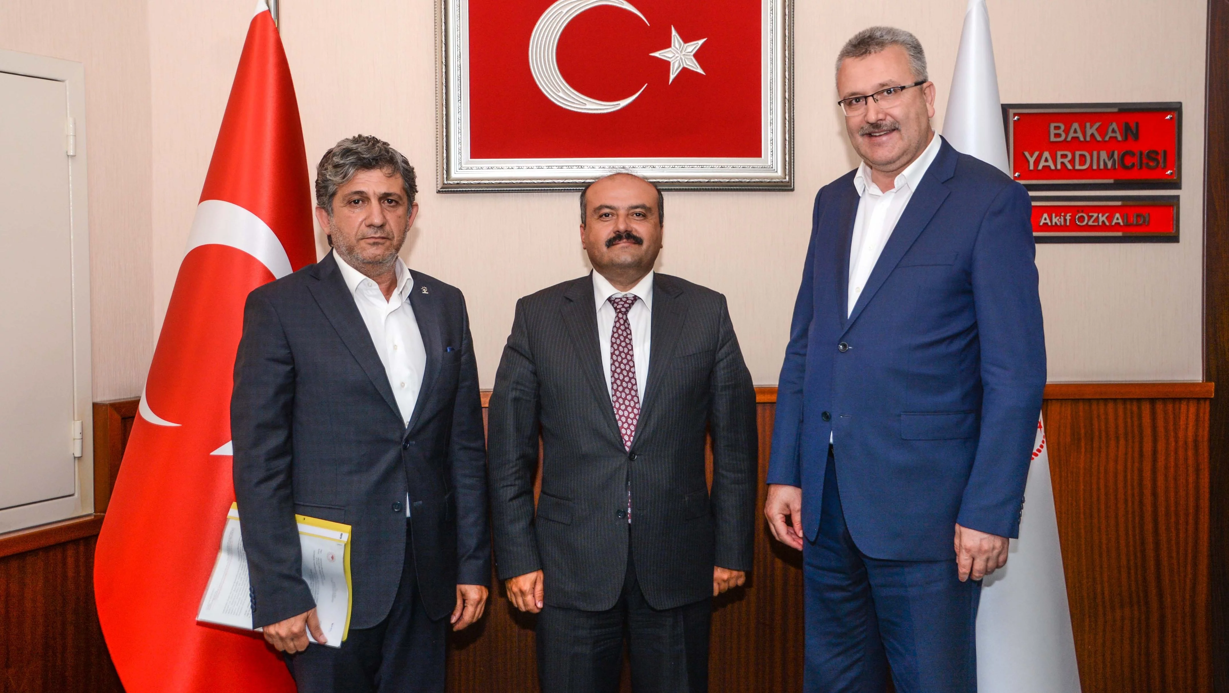 Başkan Özkan, Ankara'da temaslarda bulundu