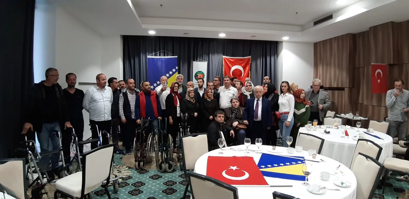 Bursa'dan Bosna'ya tekerlekli sandalye desteği