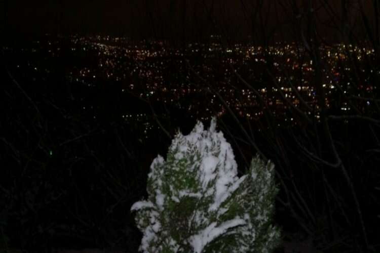 Bursa'da yüksek kesimlere yağan kar şehir merkezine yine uğramadı