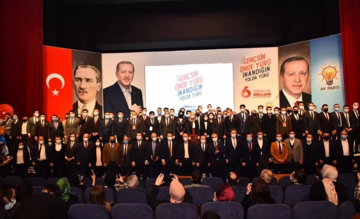 AK Parti Bursa Gençlik Kolları Başkanı Ömer Faruk Temiztürk oldu
