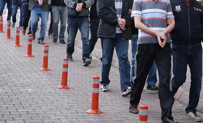 Ankara merkezli 7 ilde FETÖ operasyonu: 19 gözaltı